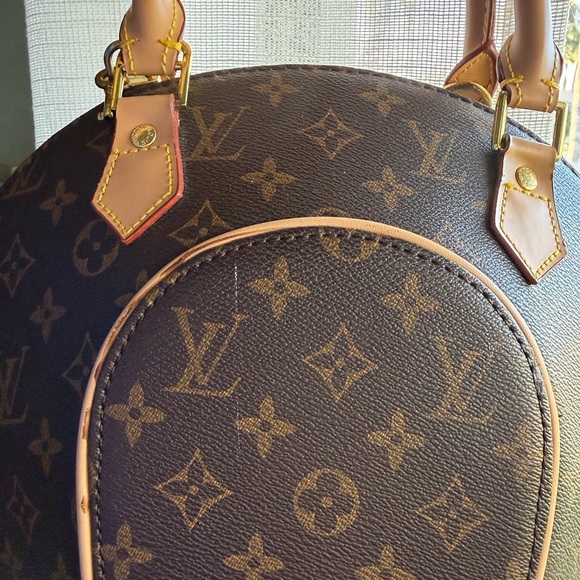 Ellipse Monogram Bag - Picture 2 of 14